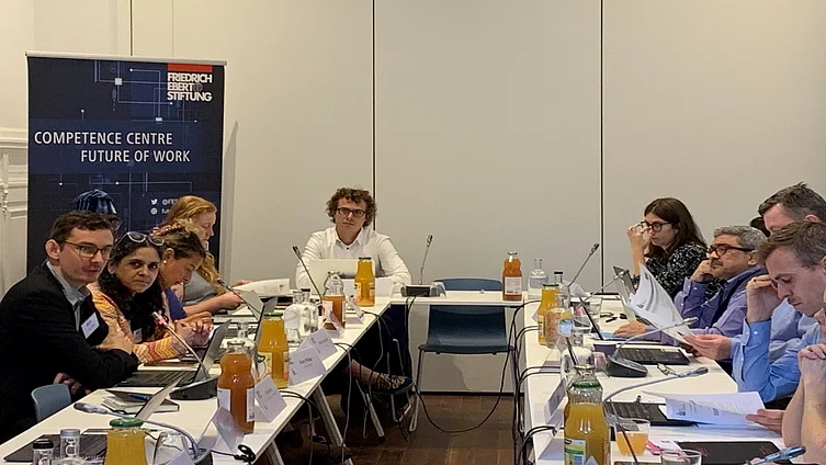 Roundtable on workers’ data right at the office of FES Brussels