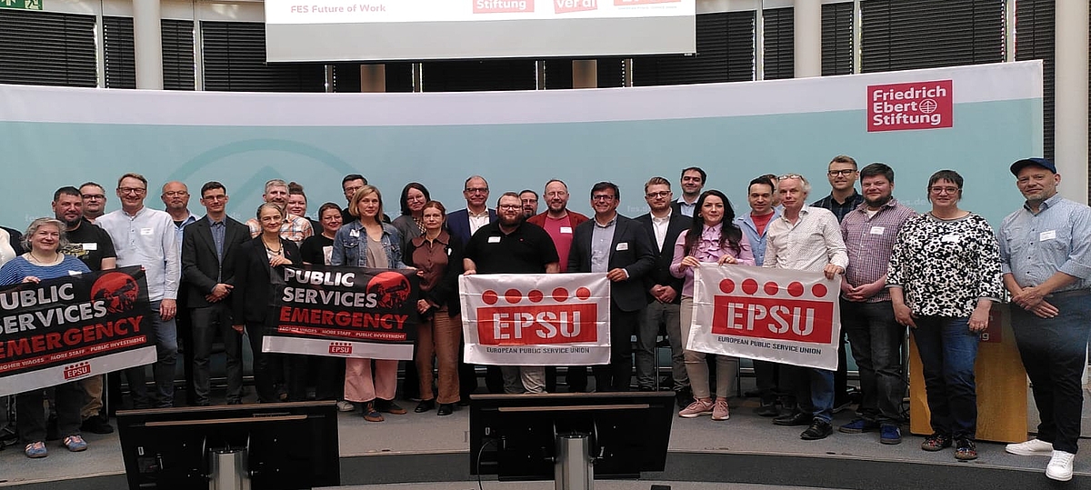 Group picture with all participants